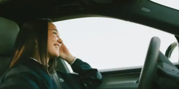 Game, set & charge: Eva Lys en de nieuwe Cayenne Electric